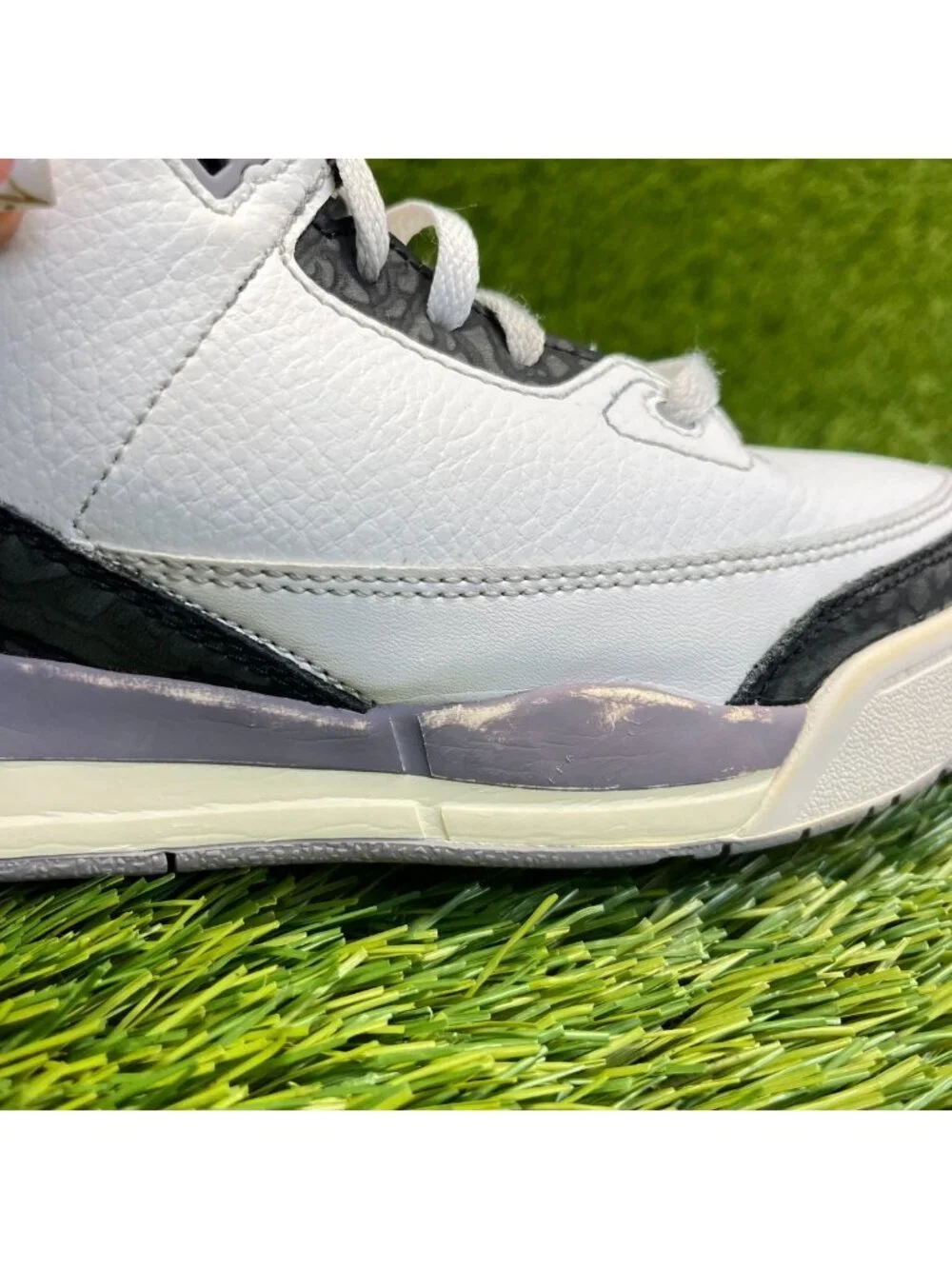 Nike Air Jordan 3 Retro Boys Size 13C White Athletic Basketball Shoes Sneakers